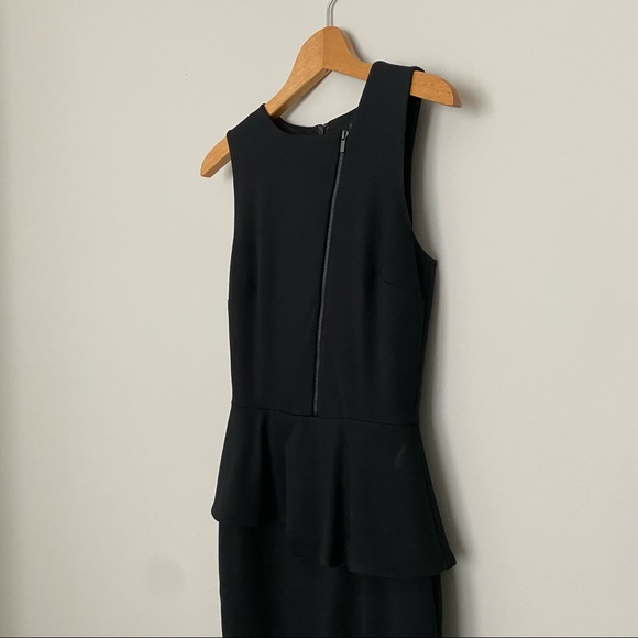 Banana Republic Ruffle Waist Dress - Picture 2 of 9